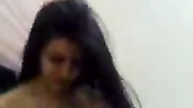 hot arab teen drunk. شرموطة سورية خبرة تمص إير حبيبا