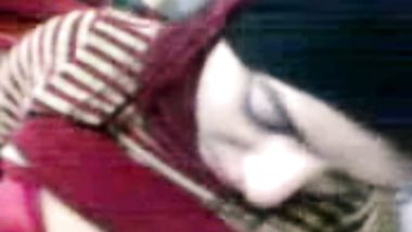 سورية محجة تنتاك في الجامعة