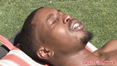 جنس سود و شاب زبه كبير ينيك سمراء بزازها جميلة