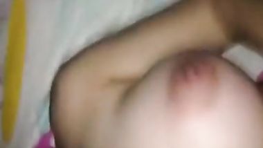 مراهق ينيك جارته كبيرة المؤخرة