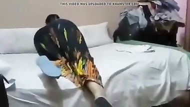 أم عمرو شرموطة دار السلام ترتب سرير النيك