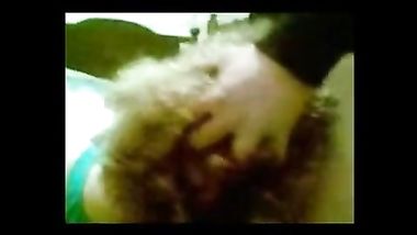 من داخل بيت دعاره وبتتناك وتمص لواحد تاني