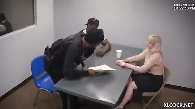 تتناك من ظابط بوليس في الشارع