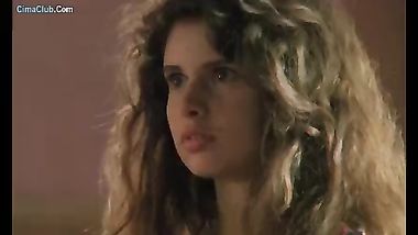 بتقول لصحبتها بشوف زبا طايرة ونا مغمضة سكس مترجم