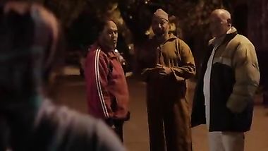 من فيلم الزين مافيكى  من كتر هيجنها تطلع تطلب من رجاله فى الشارع ينكوه