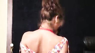 يفشخ حبيبتو فى المكتب بعد الشغل