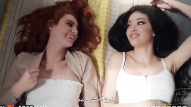 xlxx أب ينيك ابنته مع صديقتها بعنوان هدية عيد الأب