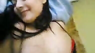 ولاء مزه اسكندرانية حكاية مع جارها تلحس زبره ومكسوفه يقلعها ويهيجها وي