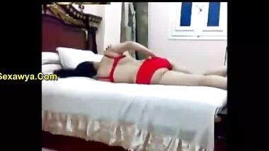 مدام زيزى طلقه جوزها اتاخر عليها وهيا تعبانه نيك ومش قادره