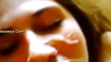 مزة فرسة ببزاز وجسم فاجر بعد ما اتناكت بتمص الزبر بمحن لحد ما جاب لبنه